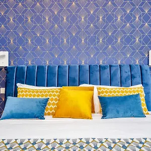 Apartamento Art Deco' - Sleepwithme - Free Parking - Free Breakfast - Very Friendly Staff, Pisa